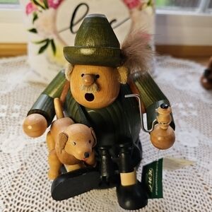 KWO Collection Made In Germany Shelf Sitter With A Fox Backpack And Dog On Lap